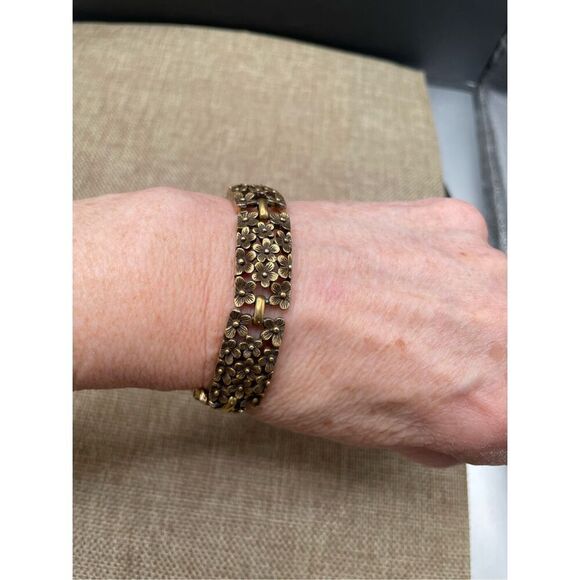 Vintage Coro Forget Me Not Flower Links Bracelet Gold Plated Grandma Jewelry - Picture 1 of 7